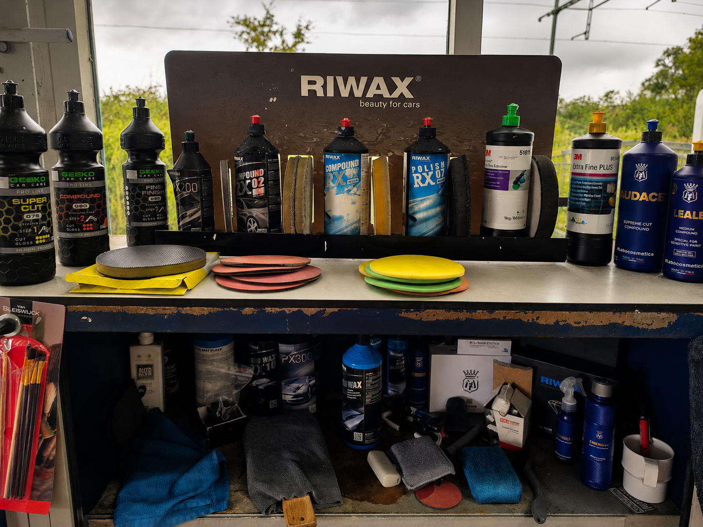 Polijstmiddelen van Riwax, Labocosmetica en andere professionele producten bij Poetsgoeroe